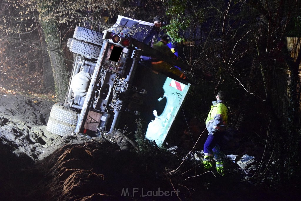 Container LKW umgestuerzt Koeln Brueck Bruecker- Dellbruecker Mauspfad P115.JPG - Miklos Laubert